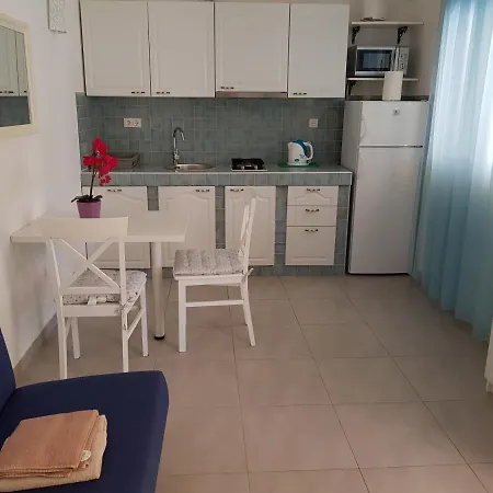Apartments Iris Marina Zewnętrze zdjęcie