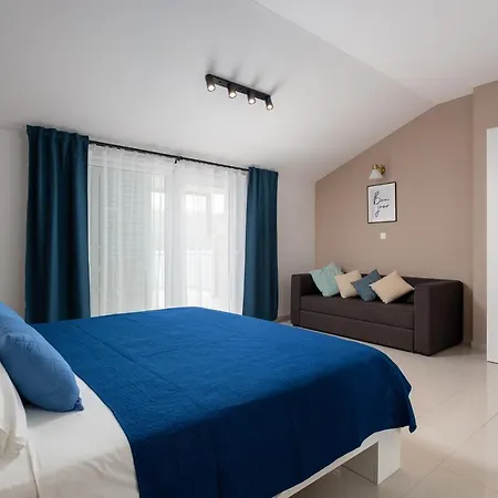 Apartments Iris Marina Zewnętrze zdjęcie