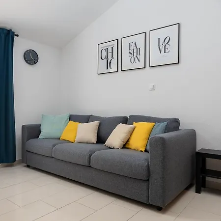 Apartments Iris Marina Zewnętrze zdjęcie