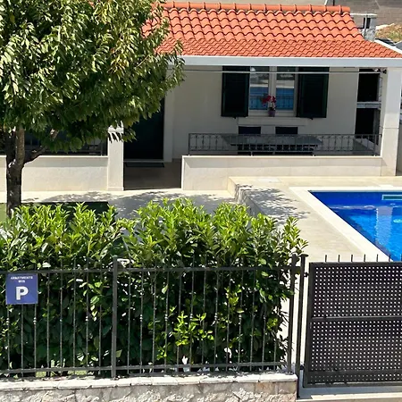Apartments Iris Marina Zewnętrze zdjęcie