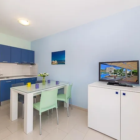 Apartments Iris Marina Zewnętrze zdjęcie