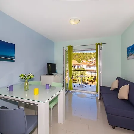Apartments Iris Marina Zewnętrze zdjęcie