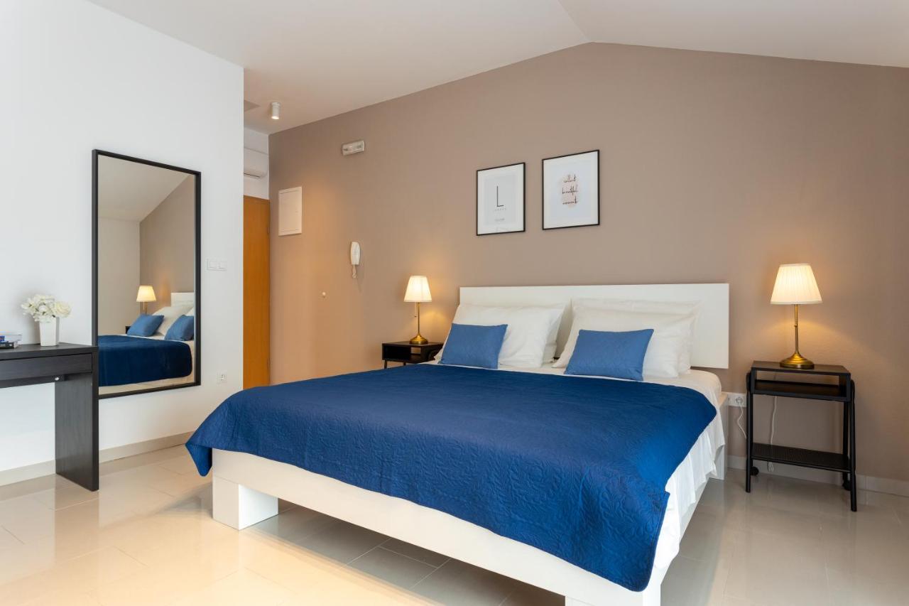 Iris Apartment Marina